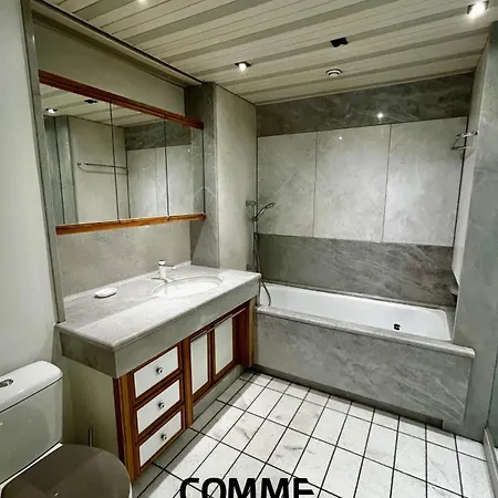 Spacieux Pour 8, Parking Inclus *